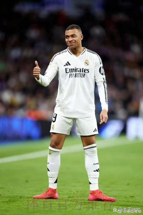 西媒:姆巴佩消除更衣室疑虑 他正成为球队的领袖 西媒:姆巴佩消除更衣室疑虑 他正成为球队的领袖